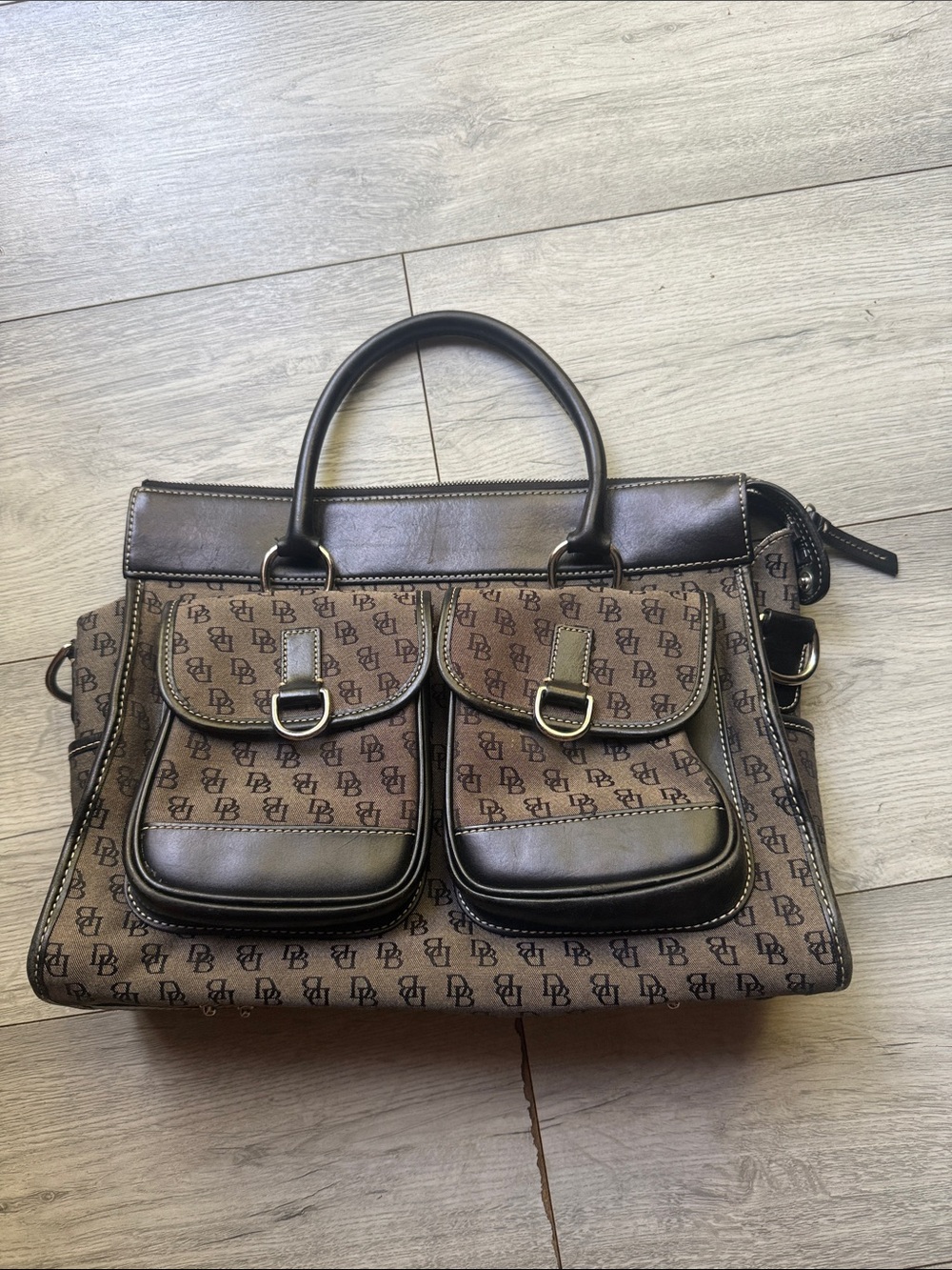 DOONEY & BOURKE SIGNATURE FABRIC DOUBLE POCKET TOTE BLACK LEATHER